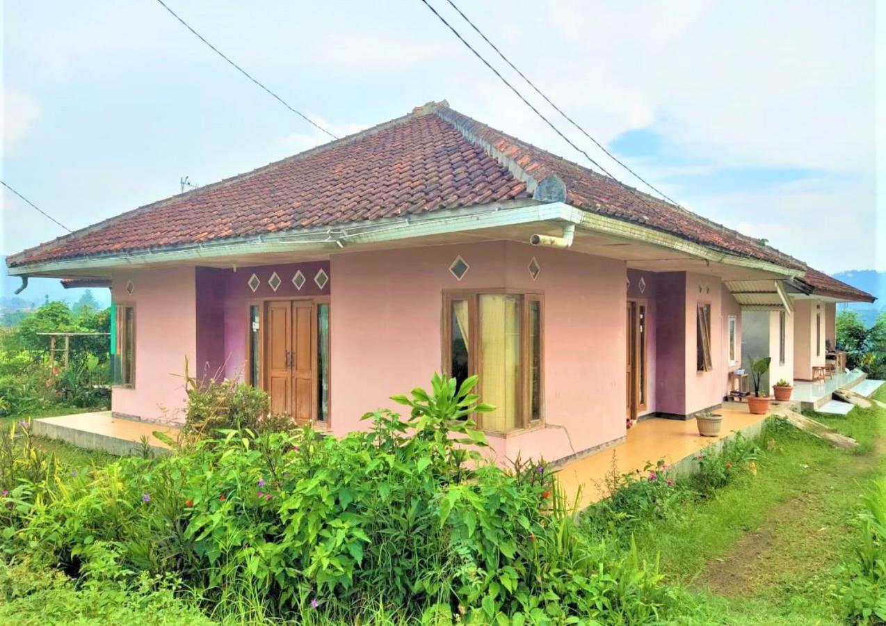 Villa Lembang Bunda Cikareumbi Exteriér fotografie
